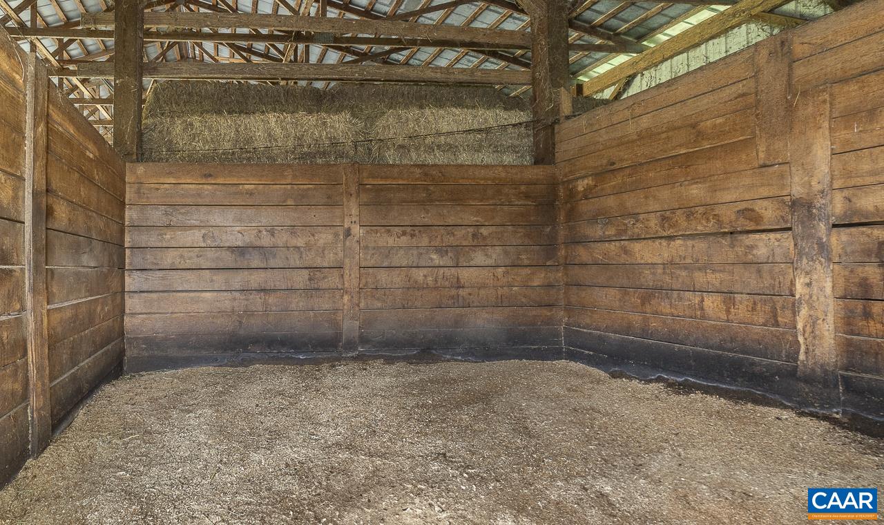 9195 Springwood Road Buchanan, VA 24066 - Photo 13 of 75 a bathroom with a shower