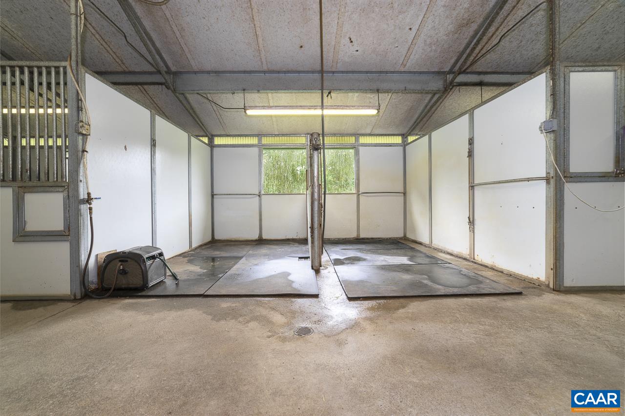 9195 Springwood Road Buchanan, VA 24066 - Photo 41 of 75 a view of a room with gym equipment