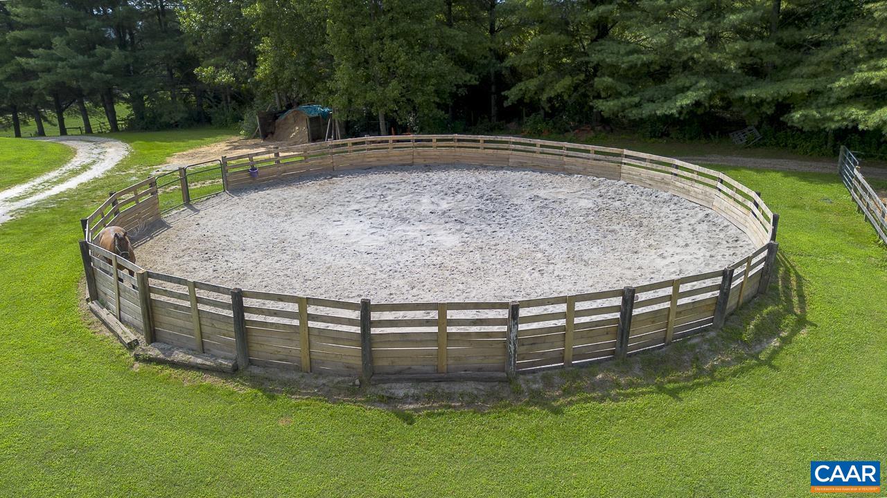 9195 Springwood Road Buchanan, VA 24066 - Photo 9 of 75 a view of a swimming pool with a yard