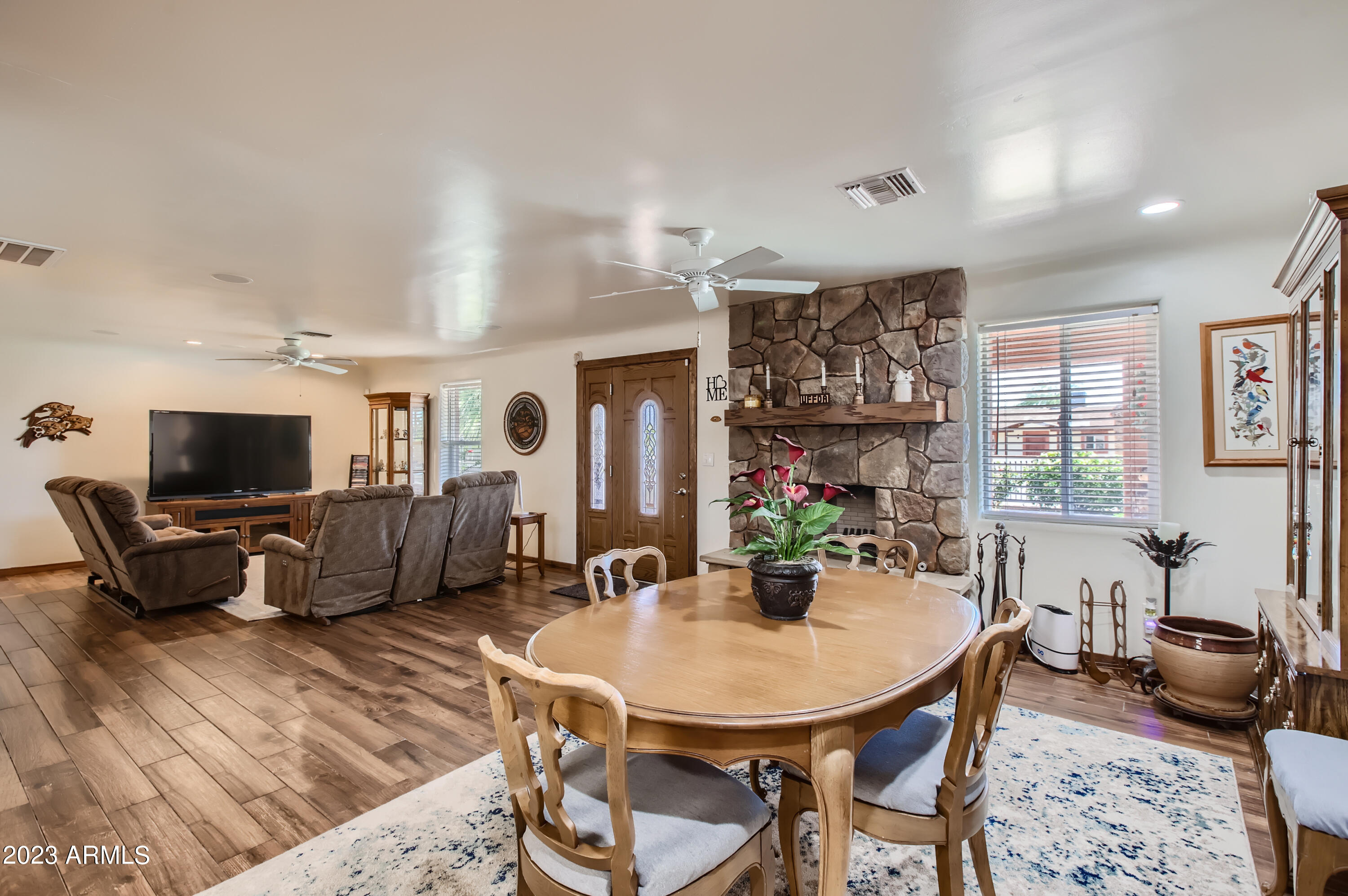 2906 East Danbury Road Phoenix, AZ 85032 - Photo 11 of 38 10 Dining Room