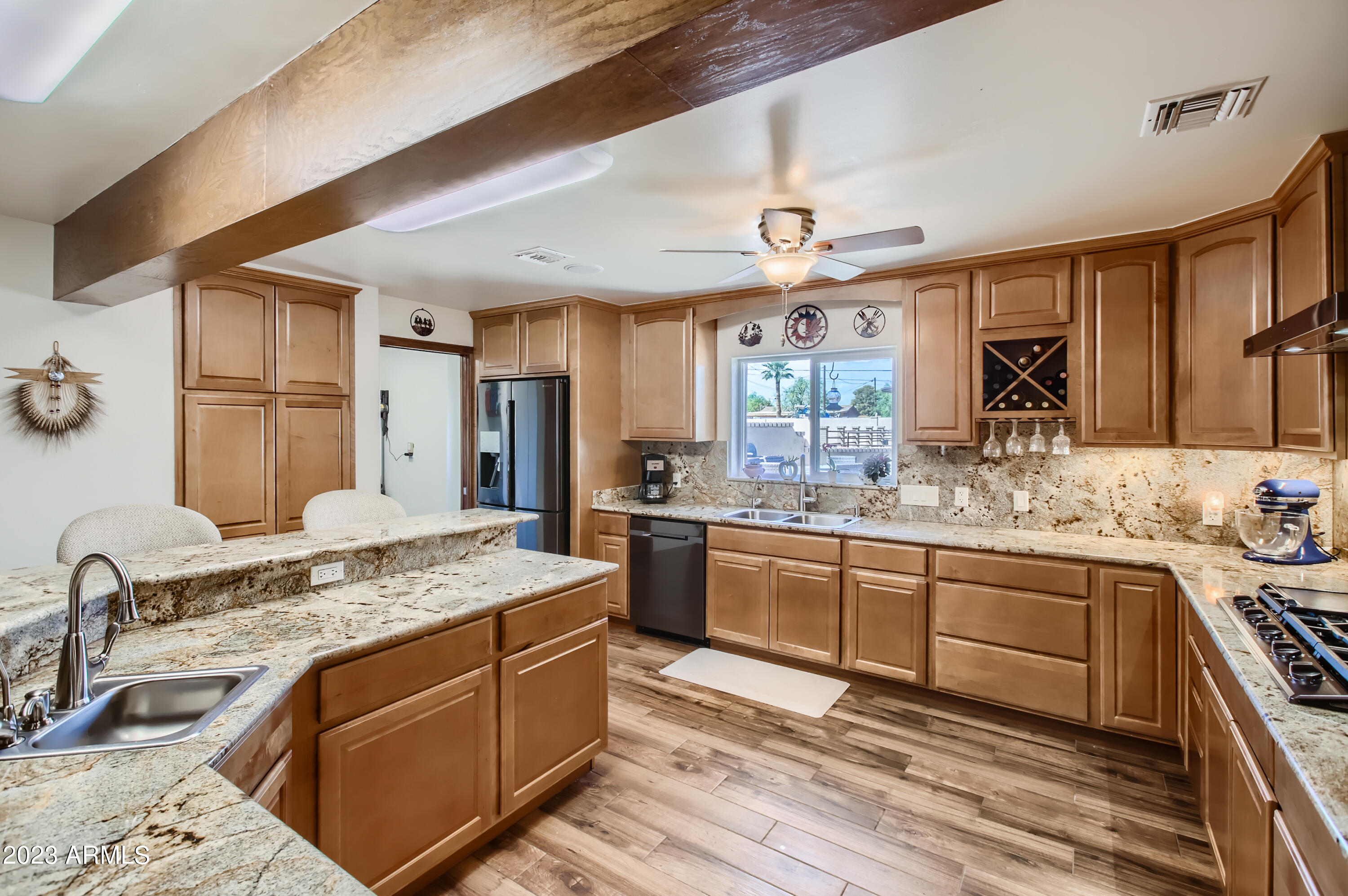 2906 East Danbury Road Phoenix, AZ 85032 - Photo 13 of 38 15 Kitchen