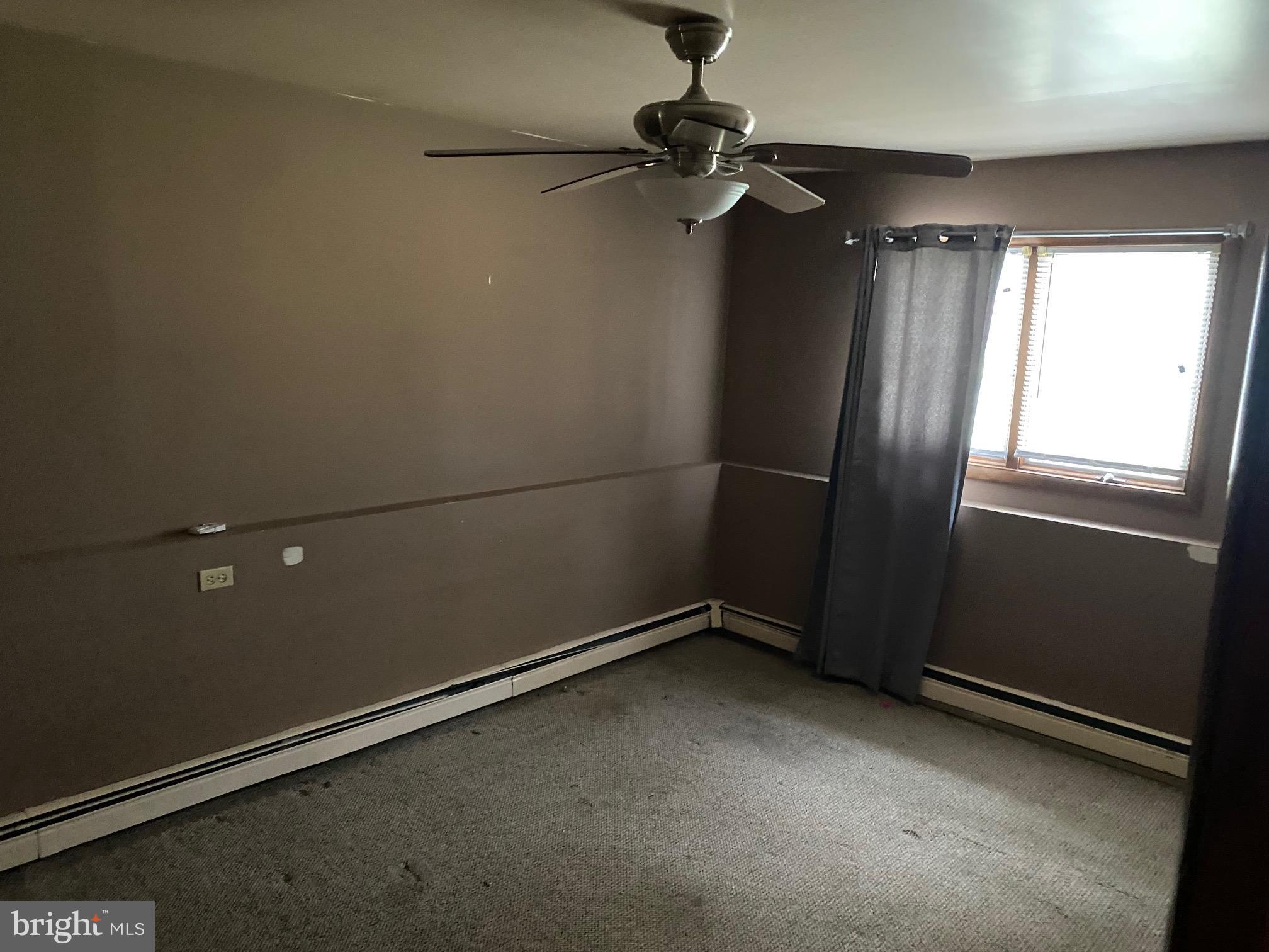 21 Timber Drive Barrington, NJ 08007 - Photo 38 of 45 In Lawn Suite Bedroom