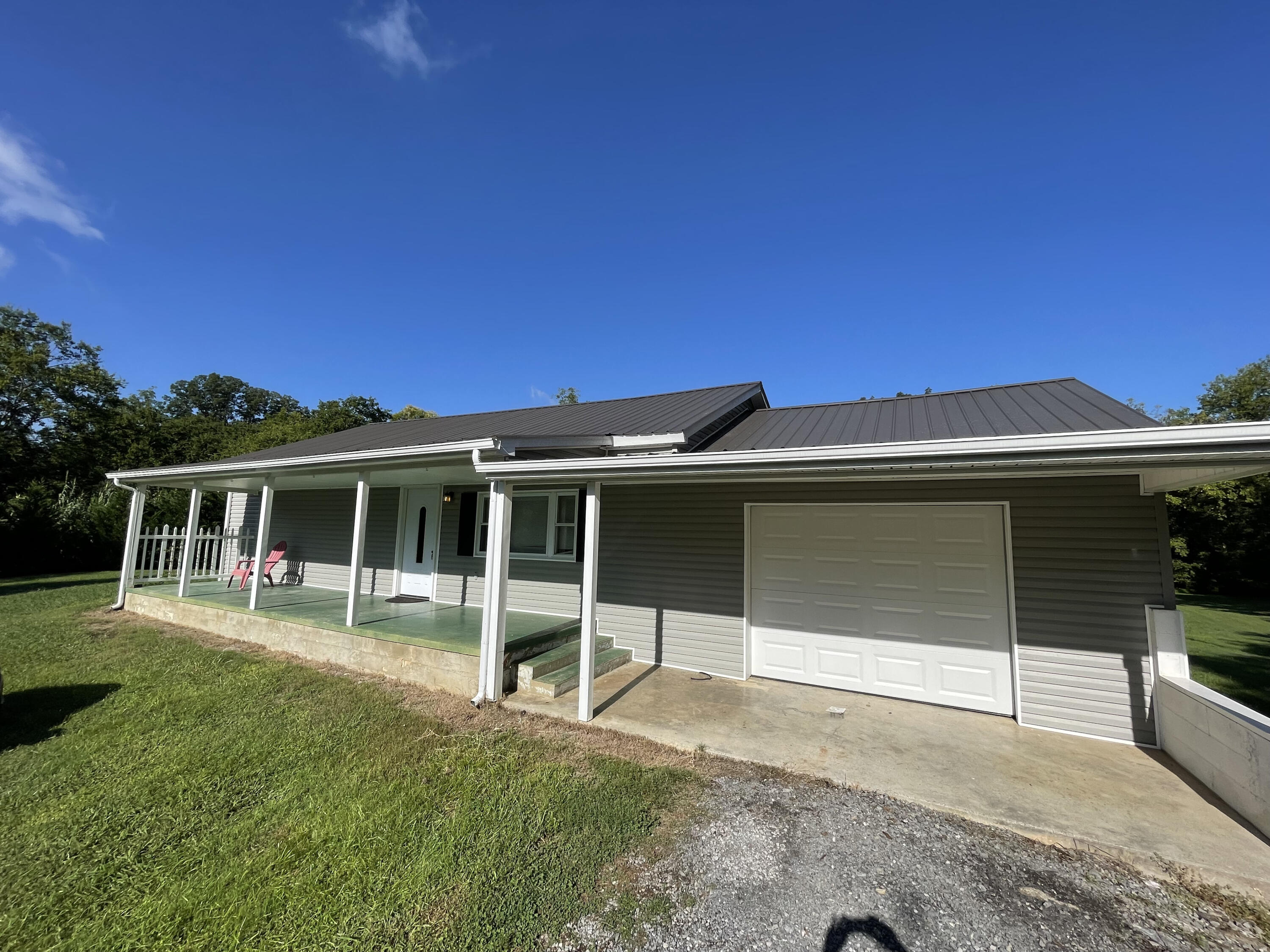 6172 Niles Ferry Road Greenback, TN 37742 - Photo 2 of 15 IMG_2068