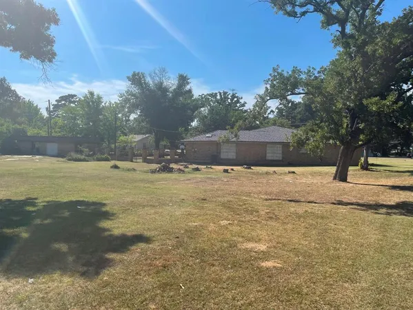 $65,000 | 902 North Palestine Street, Athens, TX 75751