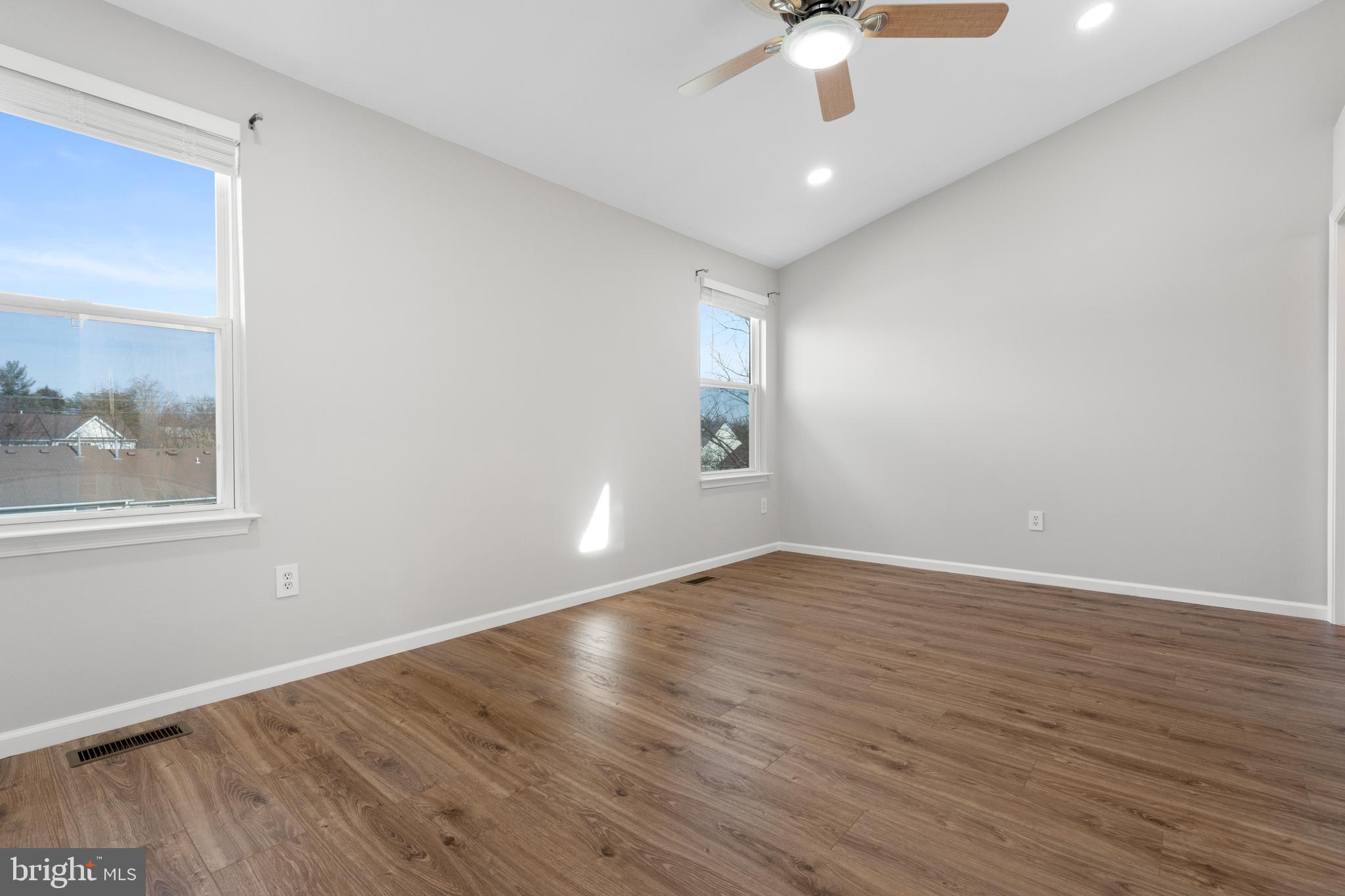 14802 Edman Road Centreville, VA 20121 - Photo 16 of 45