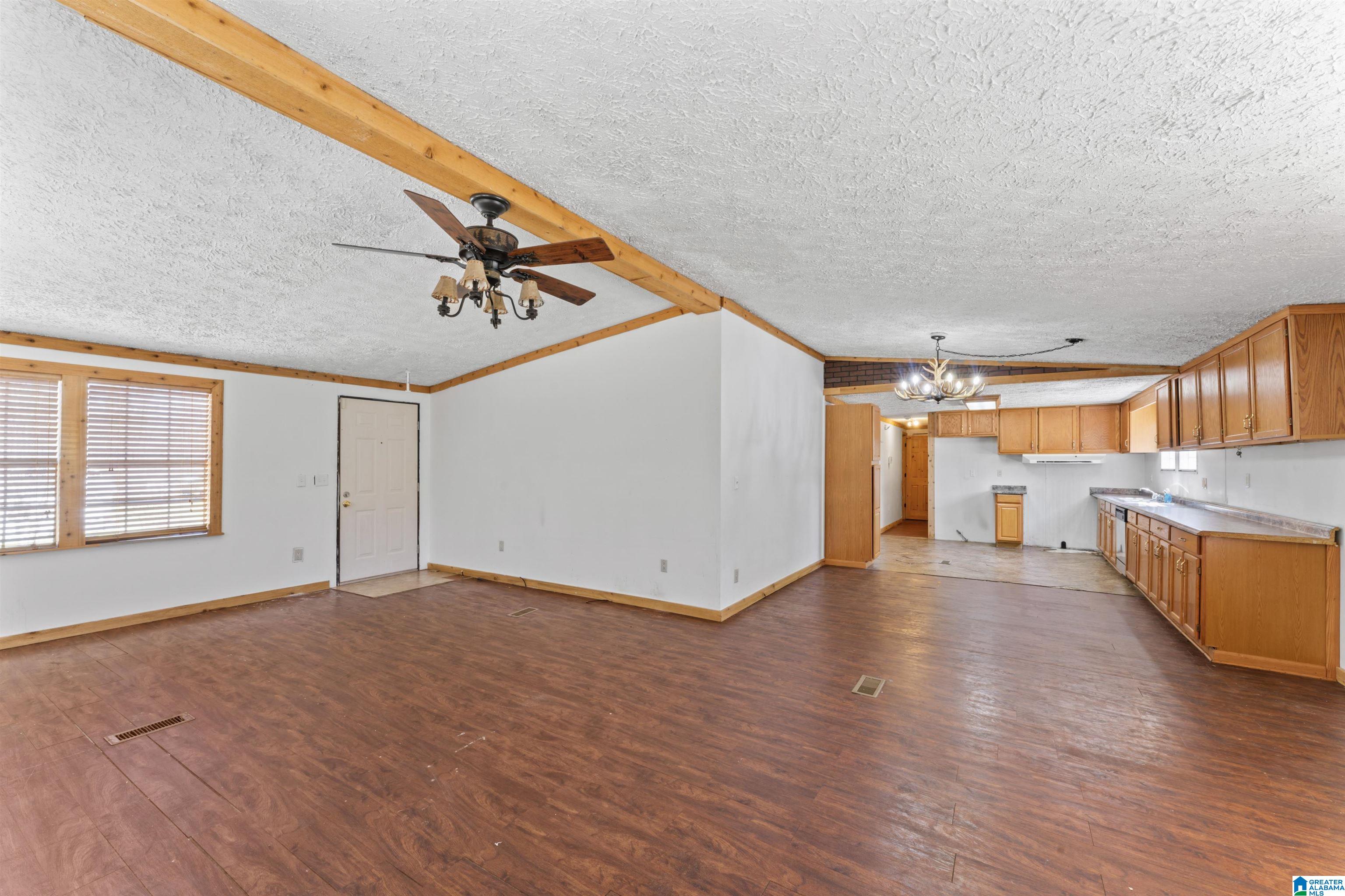 990 Loil Abbott Road Hayden, AL 35079 - Photo 7 of 26