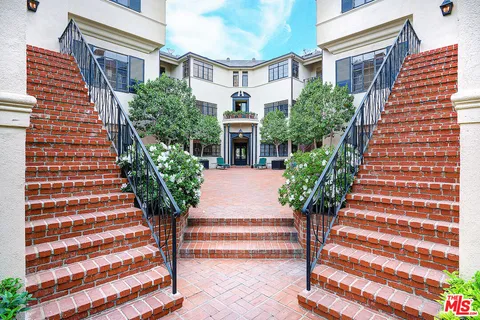 $7,500 | 149 South Rodeo Drive, Beverly Hills, CA 90212