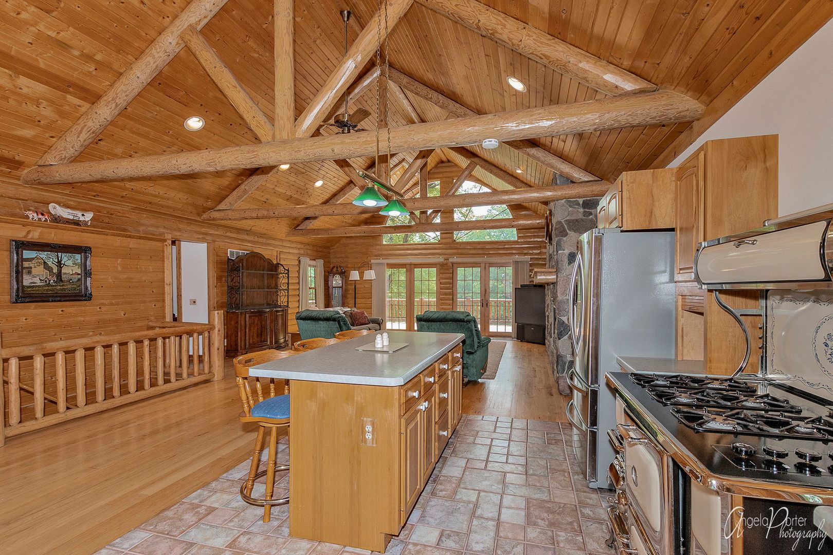 38304 North Briar Road Spring Grove, IL 60081 - Photo 7 of 39 a kitchen with lots of counter top space