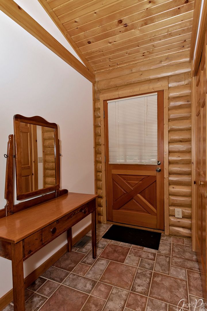 38304 North Briar Road Spring Grove, IL 60081 - Photo 9 of 39 a room with storage and utility