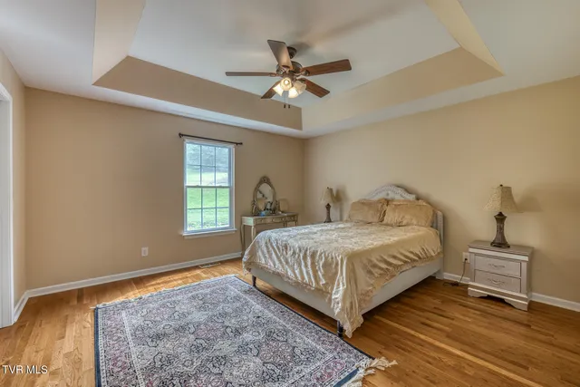 $299,900 | 250 Bradford Lane, Bristol, TN 37620