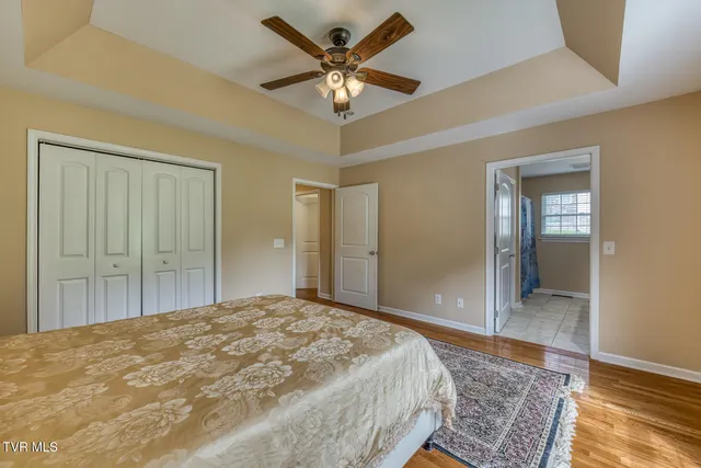 $299,900 | 250 Bradford Lane, Bristol, TN 37620