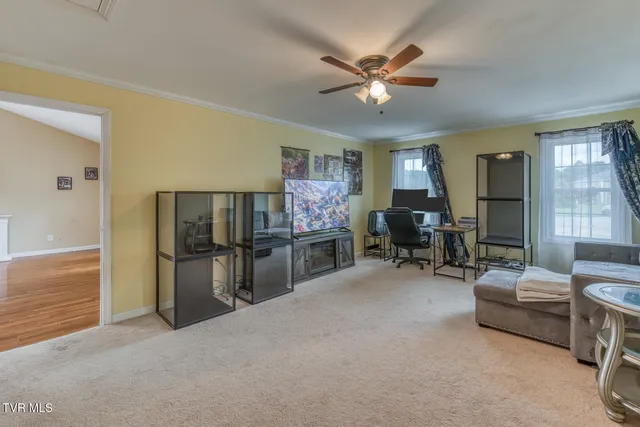 $299,900 | 250 Bradford Lane, Bristol, TN 37620