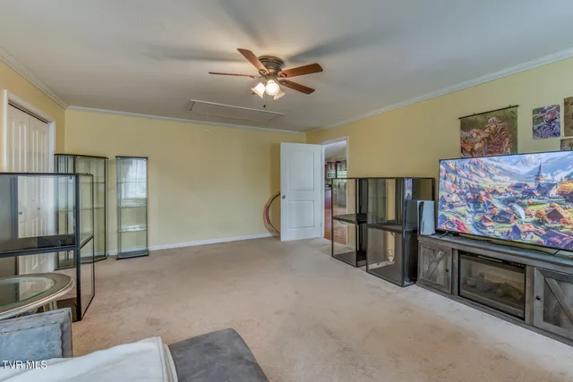 $299,900 | 250 Bradford Lane, Bristol, TN 37620