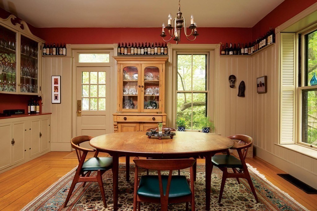 242 Walnut Street Brookline, MA 02445 - Photo 5 of 17 Gallery Image 5