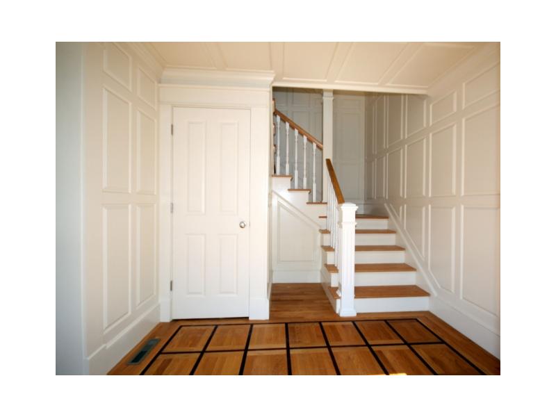 219 Spring Street Newport, RI 02840 - Photo 4 of 15 Entry.