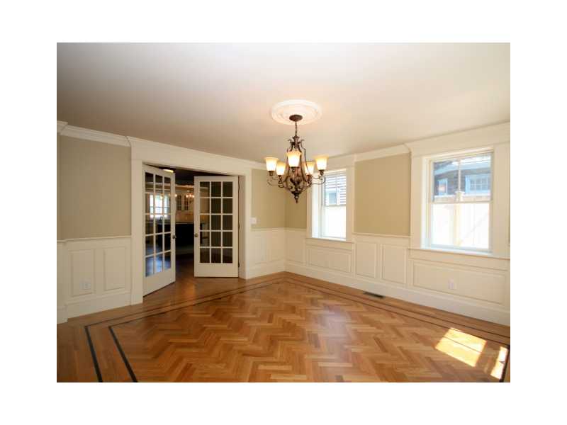 219 Spring Street Newport, RI 02840 - Photo 8 of 15 Dining Room.