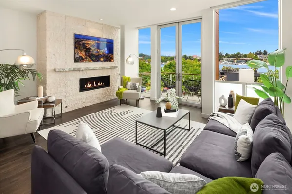 $2,335,000 | 2834 Fairview Avenue East, Seattle, WA 98102