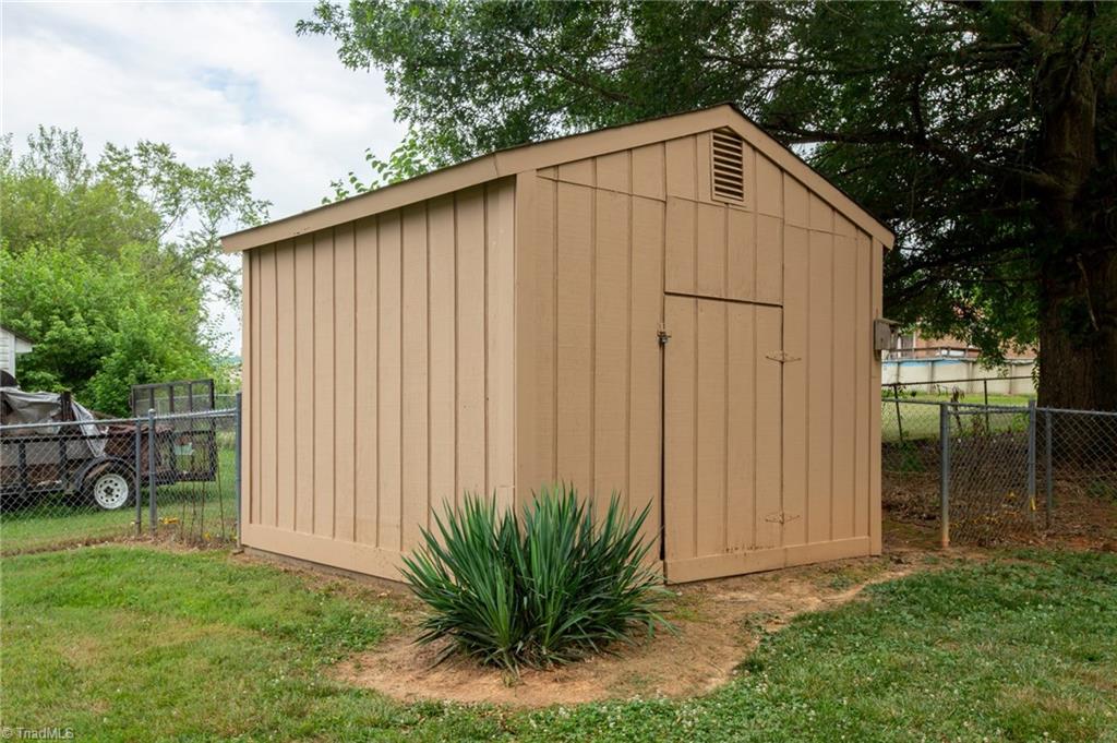 152 Ben Lee Road Thomasville, NC 27360 - Photo 22 of 30 Gallery Image 22