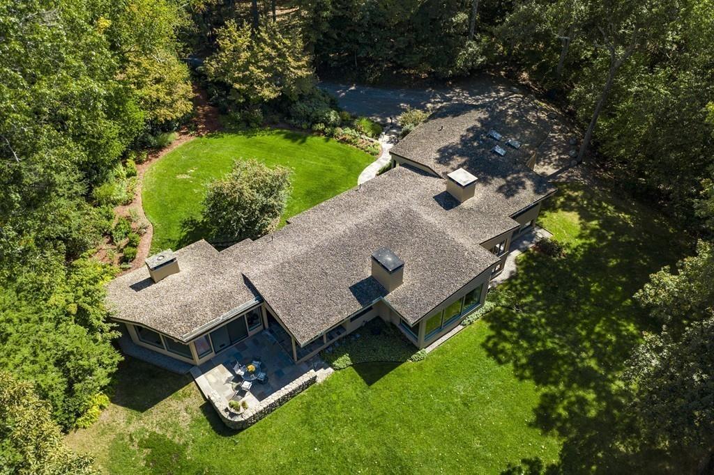 263 Old Concord Road Lincoln, MA 01773 - Photo 35 of 41 an aerial view of a house with a yard