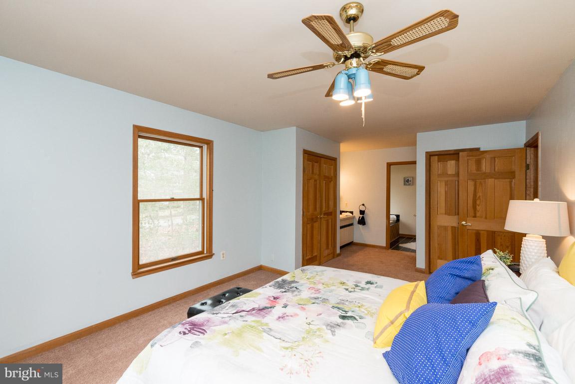 3229 Cragun Road Edgewater, MD 21037 - Photo 17 of 30 Master with lovely attached master bath