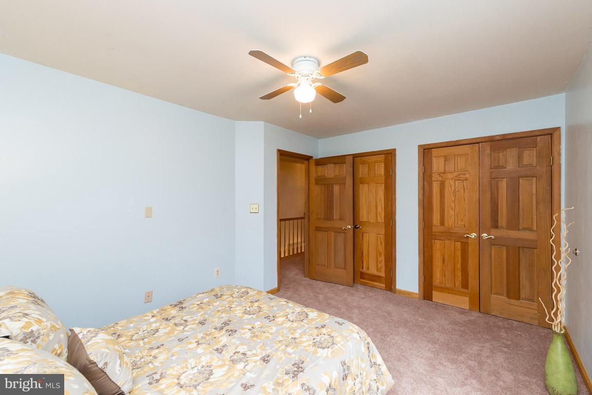 3229 Cragun Road Edgewater, MD 21037 - Photo 22 of 30 Bedroom with large closet