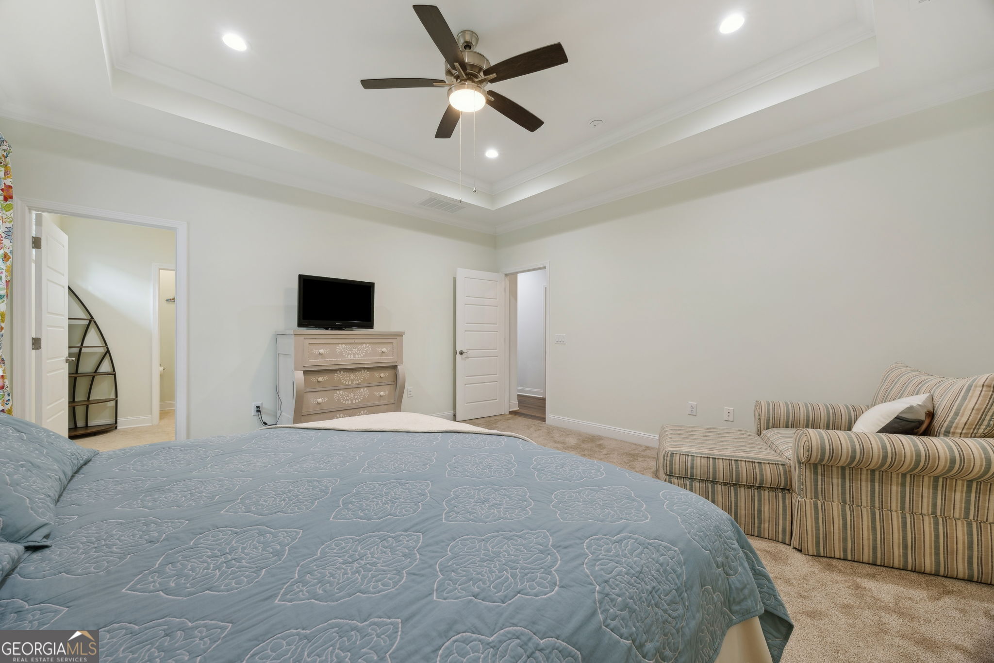 212 Placid Road St. Marys, GA 31558 - Photo 21 of 75 a large white bed in a white room