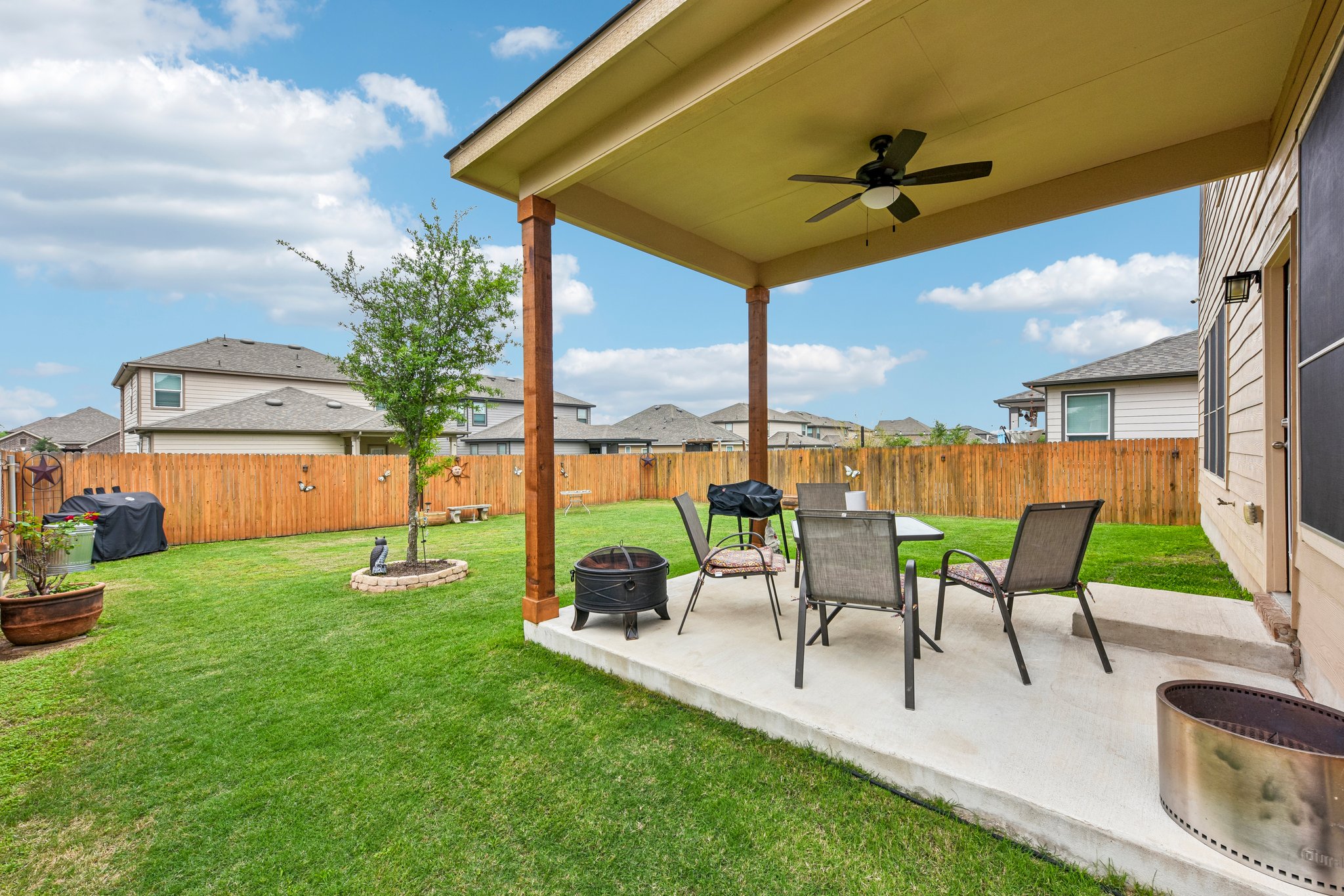 1614 Dragonfly Loop Bastrop, TX 78602 - Photo 14 of 18