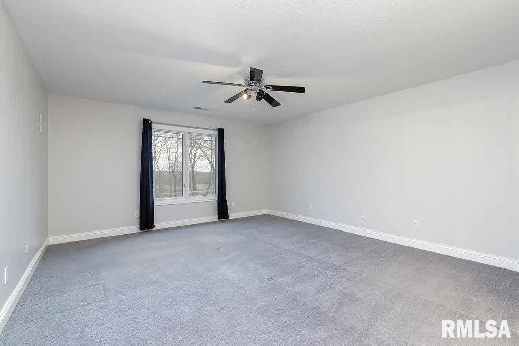 2399 Forest Reed Place Le Claire, IA 52753 - Photo 18 of 24