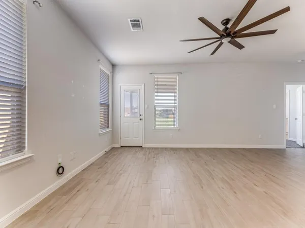 $2,600 | 9609 Alderleaf Trail, Fort Worth, TX 76036