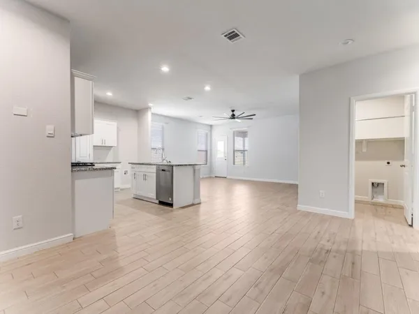 $2,600 | 9609 Alderleaf Trail, Fort Worth, TX 76036