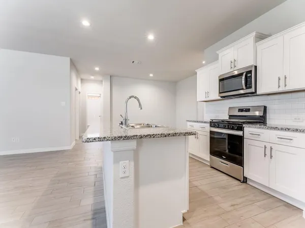 $2,600 | 9609 Alderleaf Trail, Fort Worth, TX 76036