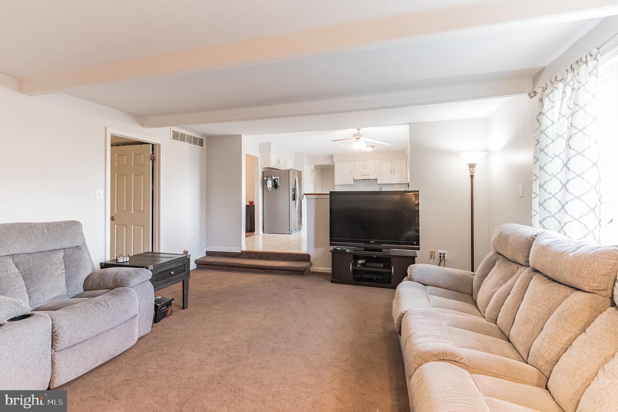 322 Tenby Chase Drive Delran, NJ 08075 - Photo 13 of 30