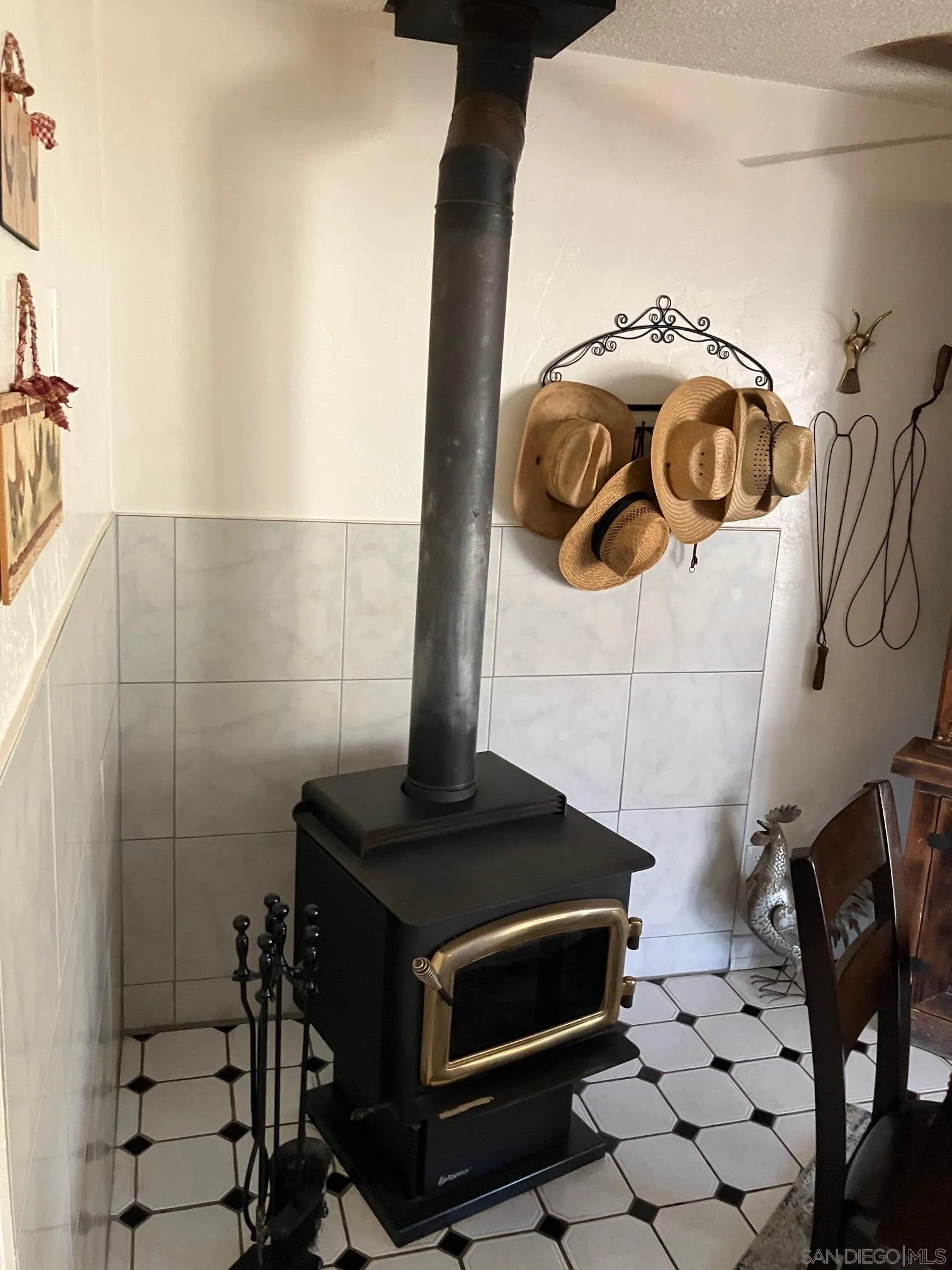 17066 Highway 94 Jamul, CA 91935 - Photo 10 of 23 a view of utility room