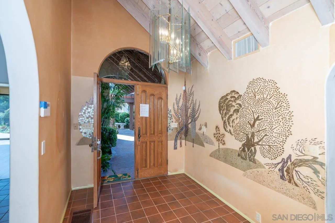 6503 Via Dos Valles Rancho Santa Fe, CA 92067 - Photo 14 of 60 Gallery Image 14
