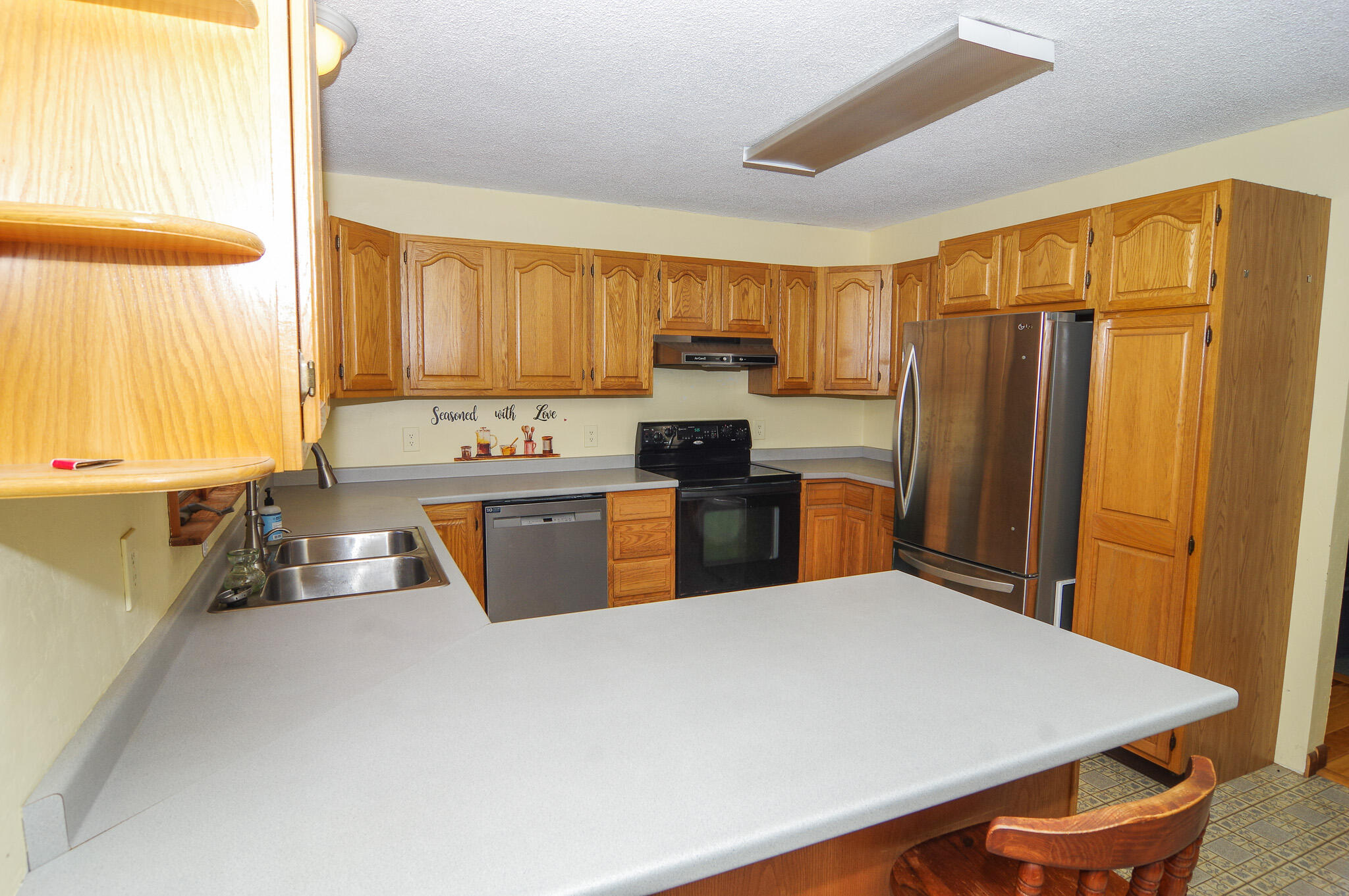 712 Avenue Road Corinth, ME 04427 - Photo 9 of 37 IMGP9457