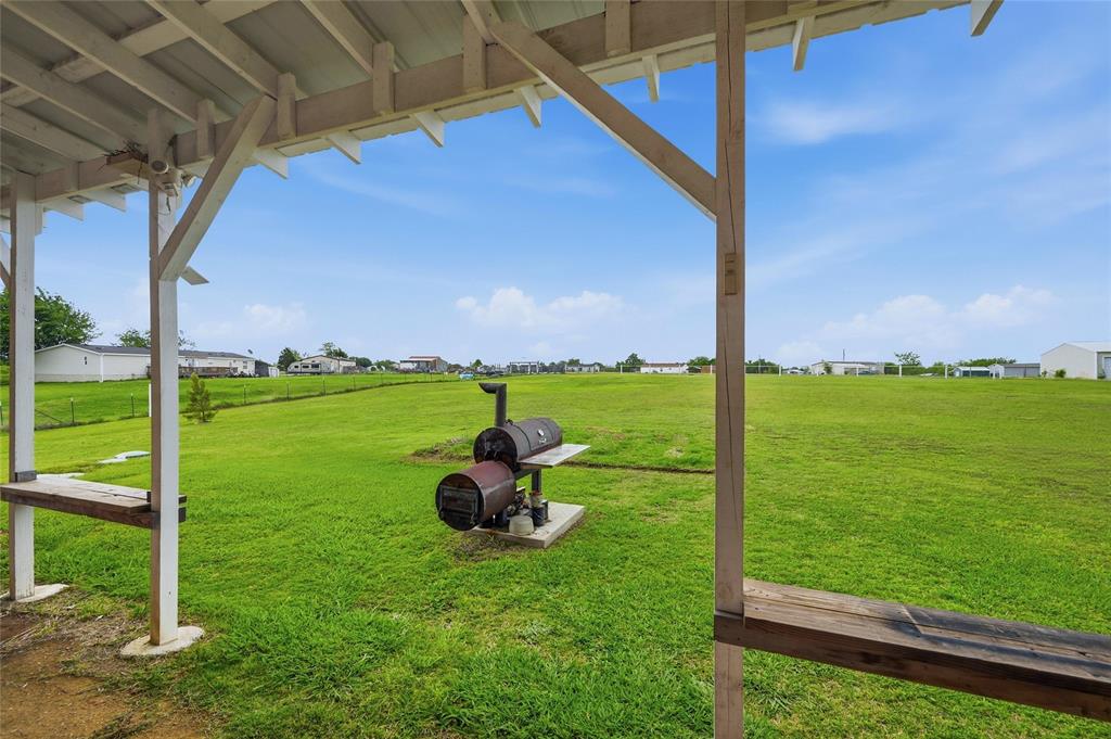 1464 Keyes Road Sherman, TX 75092 - Photo 29 of 29 a view of a back yard