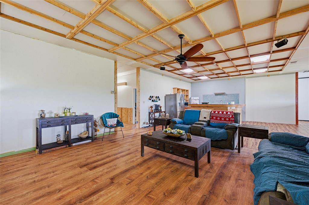 1464 Keyes Road Sherman, TX 75092 - Photo 9 of 29 a outdoor living space with furniture