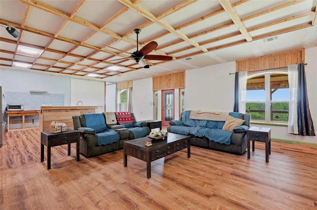 1464 Keyes Road Sherman, TX 75092 - Photo 10 of 29 a living room with furniture and a large window