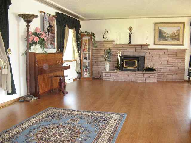 6208 East Valley Springs Road Spokane, WA 99217 - Photo 4 of 9