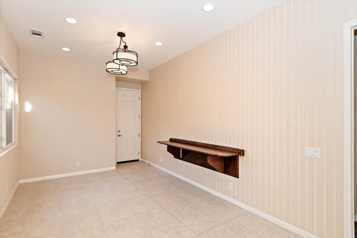 80215 Queensboro Drive Indio, CA 92201 - Photo 16 of 43 16