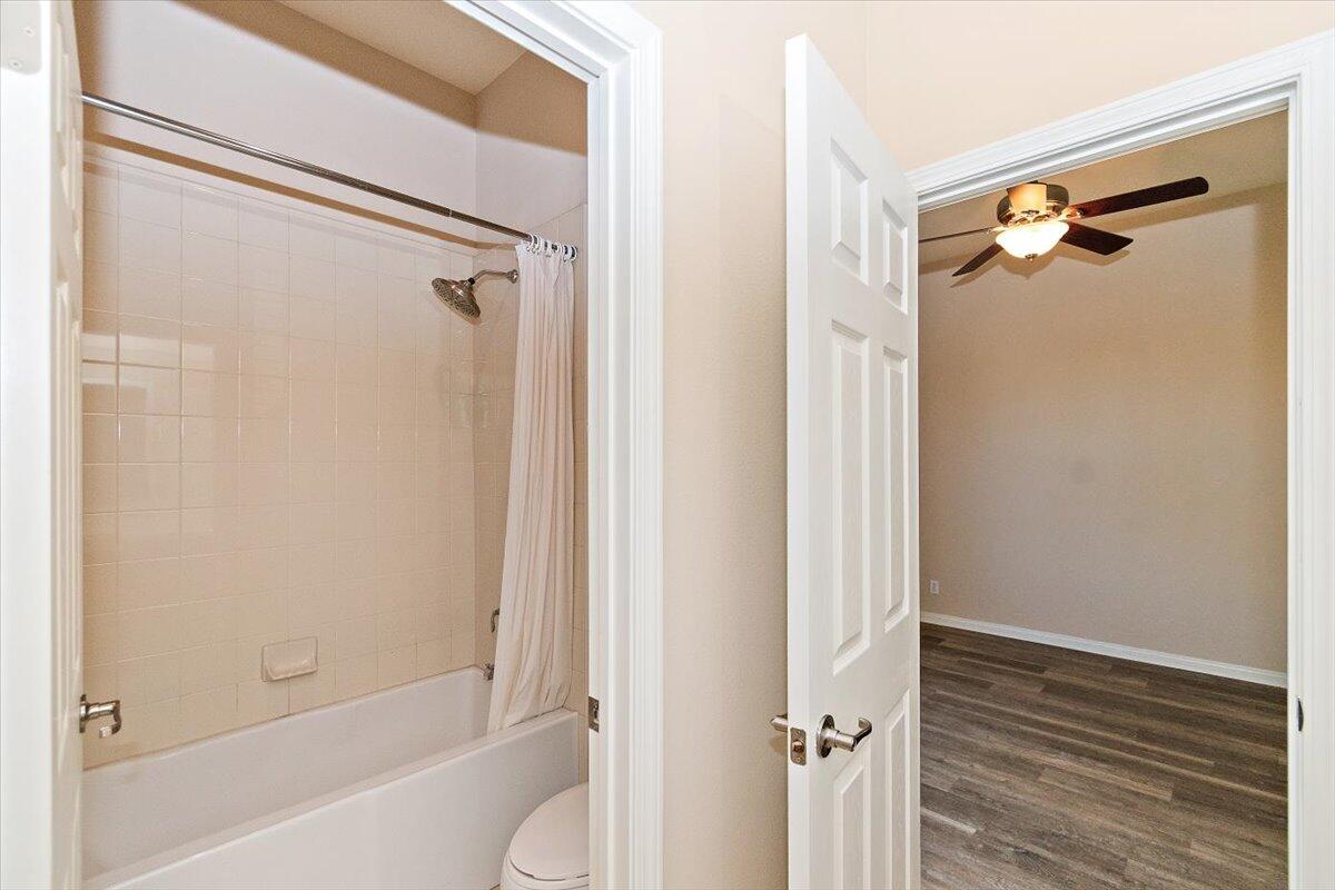 80215 Queensboro Drive Indio, CA 92201 - Photo 28 of 43 28