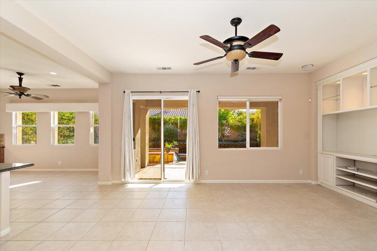 80215 Queensboro Drive Indio, CA 92201 - Photo 7 of 43 7