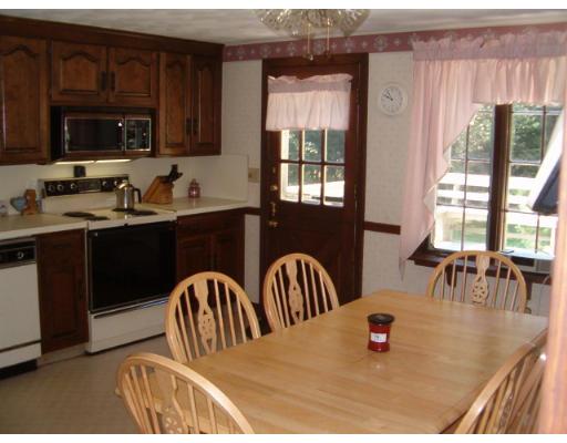 14 Olde Towne Road Lynnfield, MA 01940 - Photo 3 of 7 Gallery Image 3