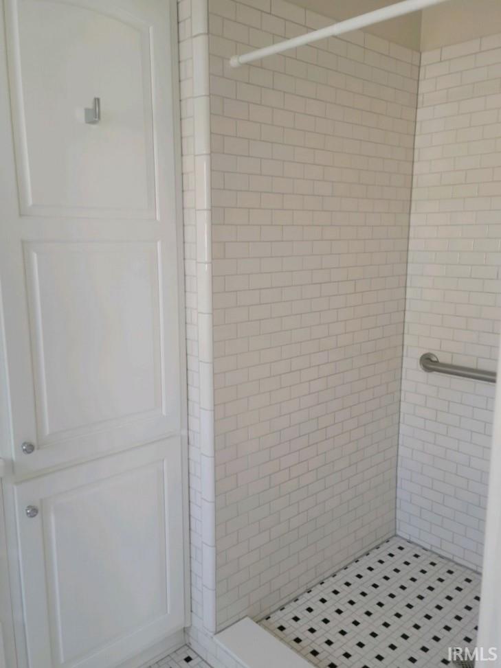 914 Brett Cabel Road Washington, IN 47501 - Photo 11 of 23 Gallery Image 11