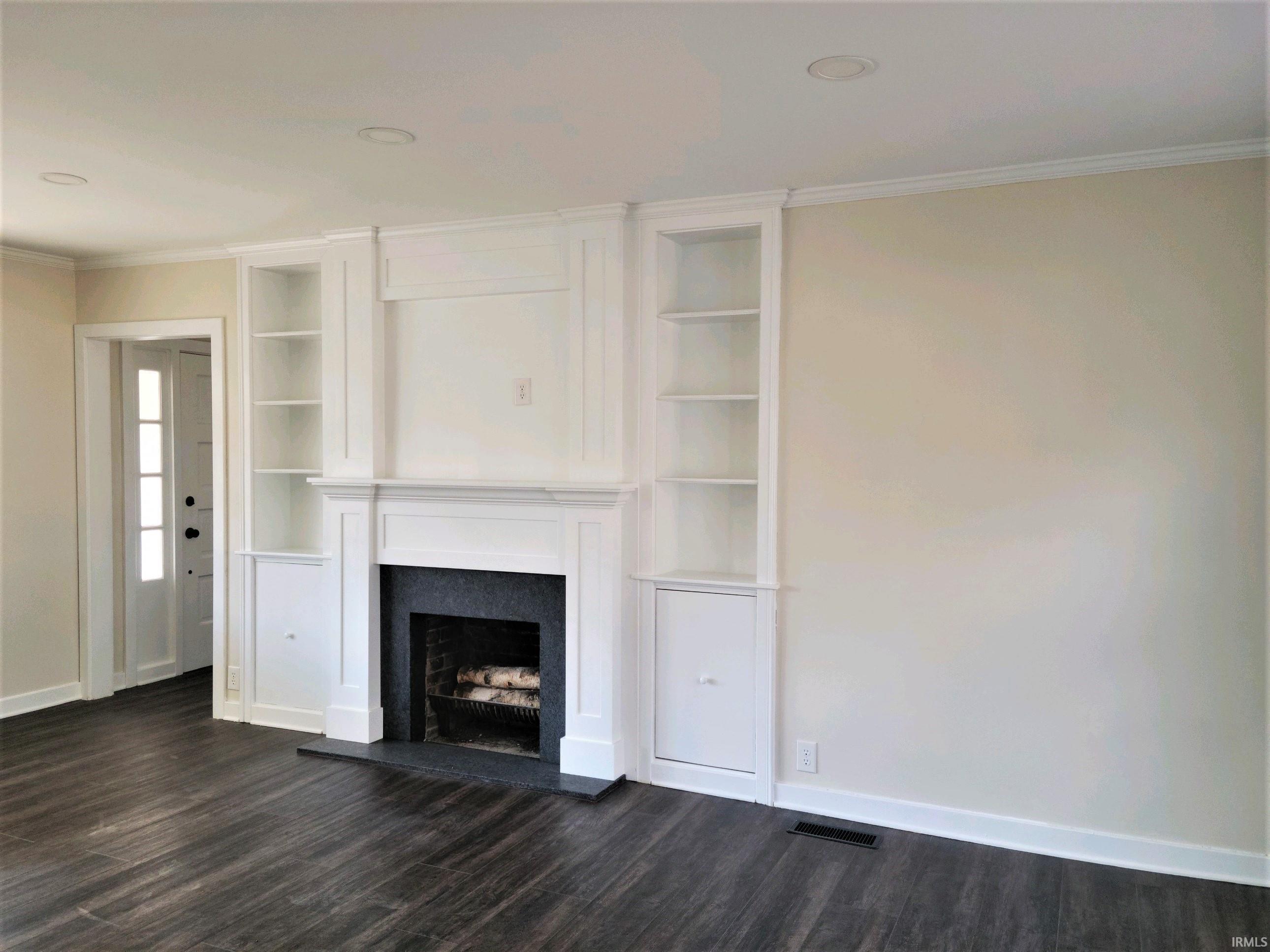 914 Brett Cabel Road Washington, IN 47501 - Photo 4 of 23 Gallery Image 4