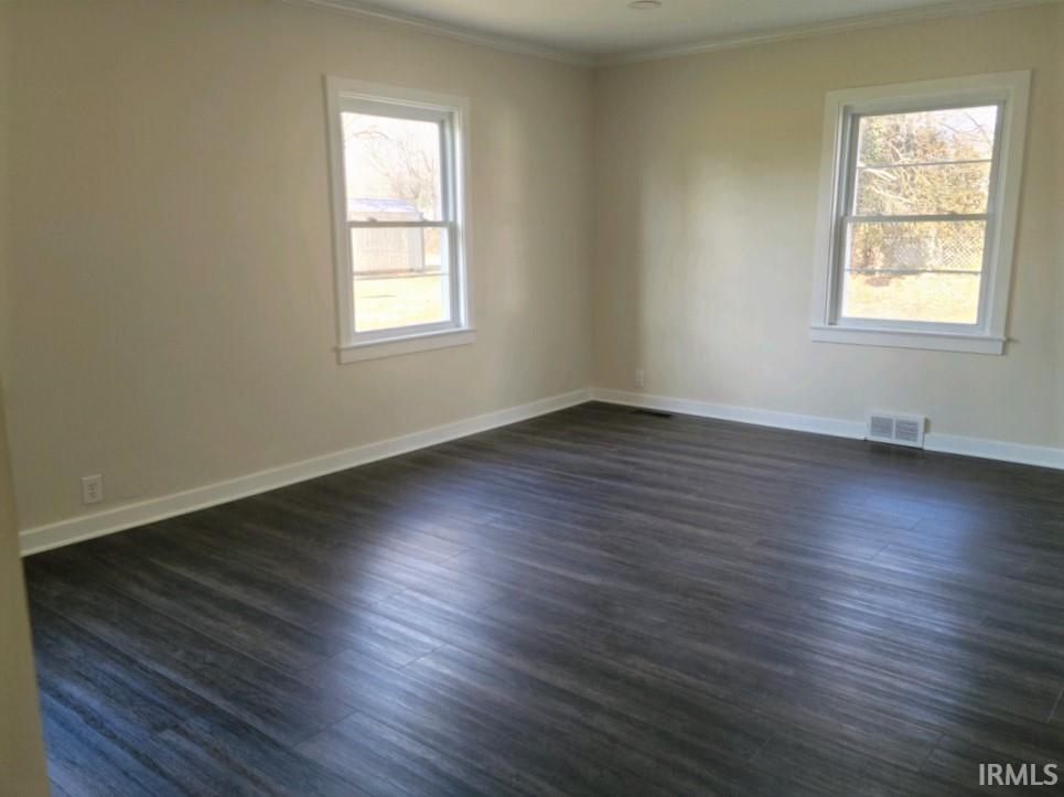 914 Brett Cabel Road Washington, IN 47501 - Photo 8 of 23 Gallery Image 8