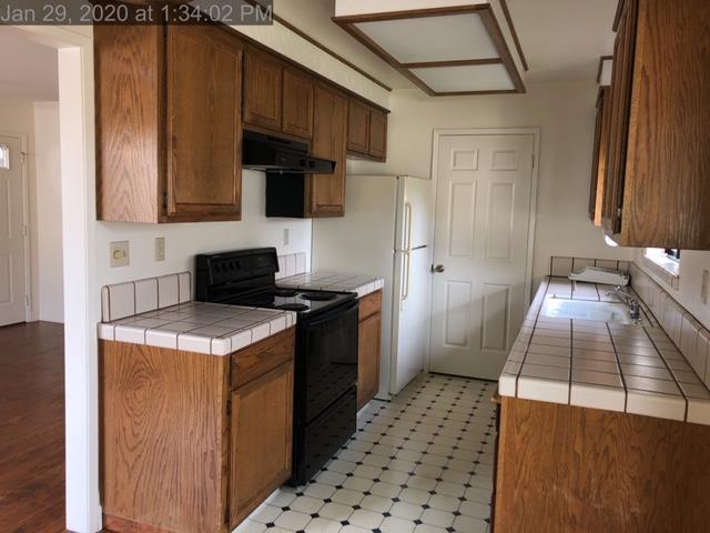 1055 Riker Street, Unit 2 Salinas, CA 93901 - Photo 4 of 16 Gallery Image 4