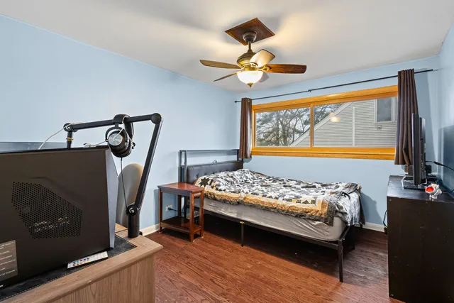 $300,000 | 1N742 Forest Avenue, Glendale Heights, IL 60139