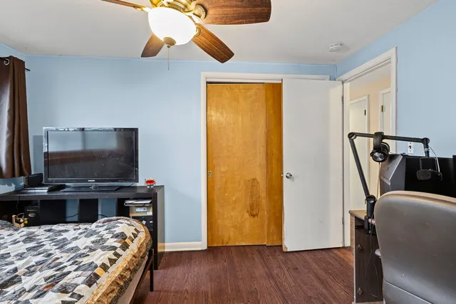 $300,000 | 1N742 Forest Avenue, Glendale Heights, IL 60139