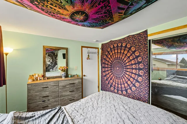 $300,000 | 1N742 Forest Avenue, Glendale Heights, IL 60139